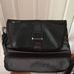 Tumi messenger bag